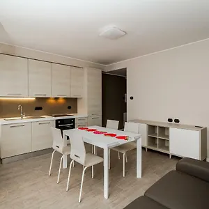  Сasa de vacaciones Lake Como Apartments Italia